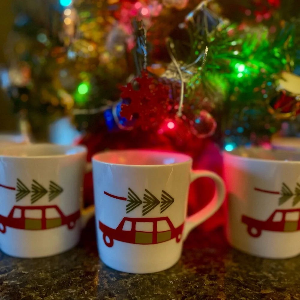 5 Crate&Barrel “Yule Tree” Holiday Mugs